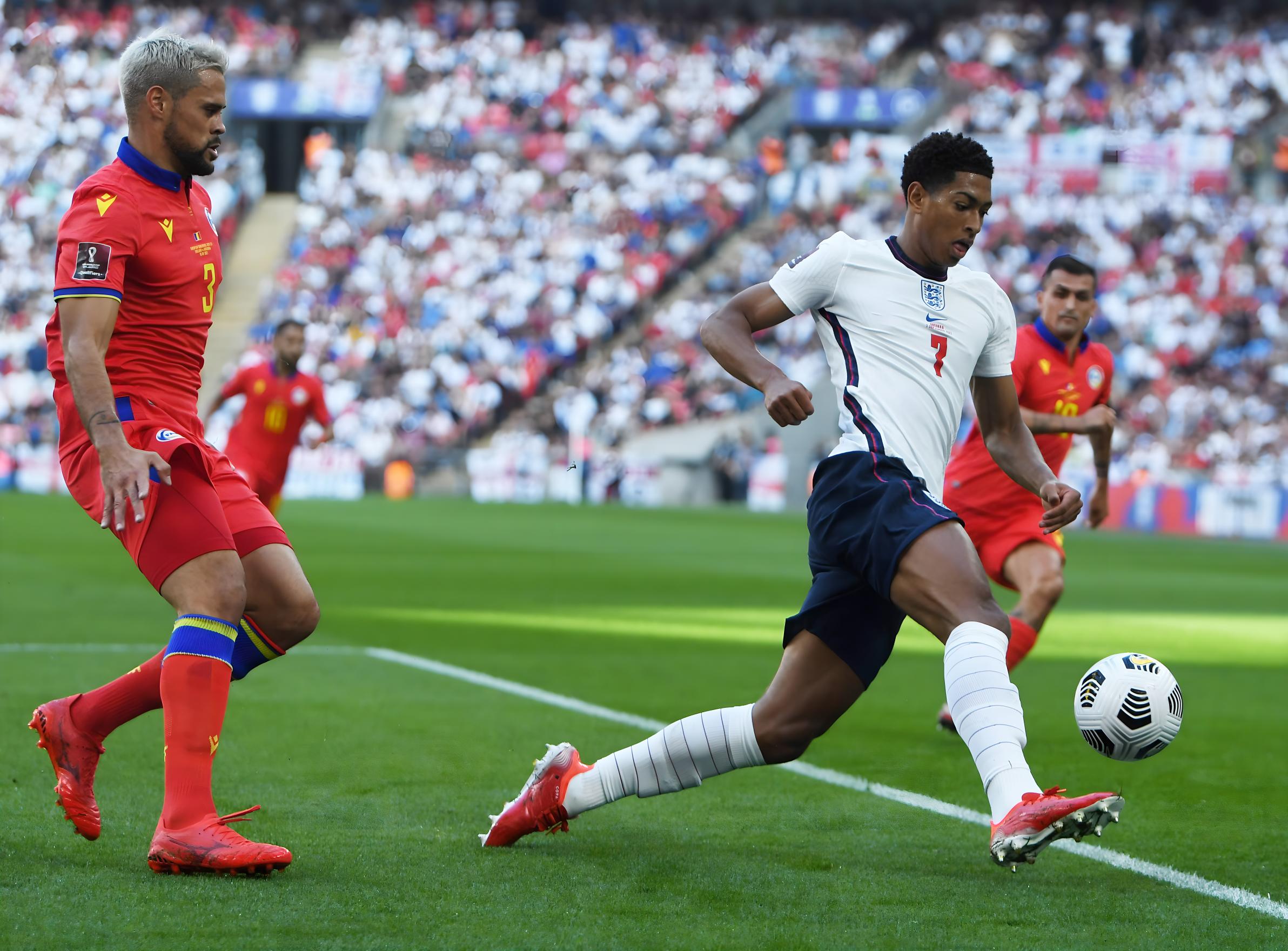 也让人对她 也让人对她