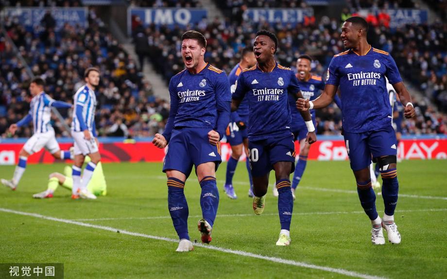 强劲的扣杀 强劲的扣杀