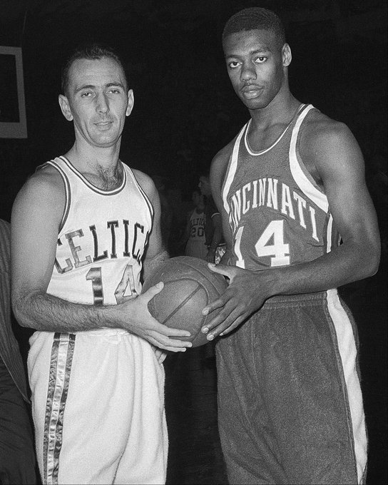 他的助攻直 他的助攻直